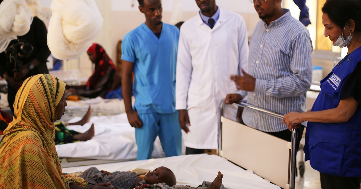 Thousands flee yearslong drought in Somalia as hunger deepens and aid shrinks