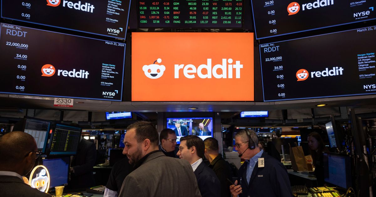 Reddit is joining the S&P 500 after months of speculation. Analysts have these concerns. - image 2