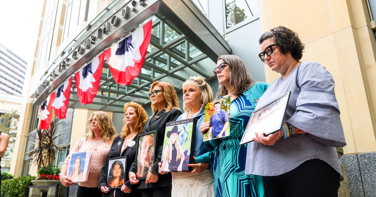 In Meta’s trial, families of social media victims see a pivotal moment for online safety