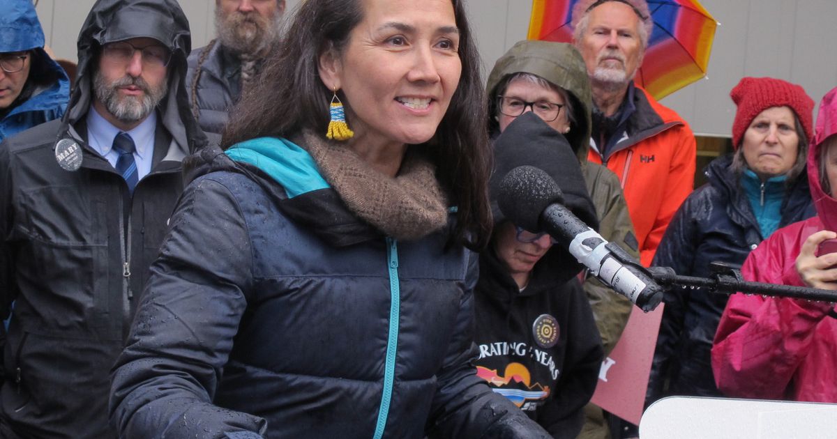 2 Dan Sullivans face off in Alaska’s US Senate primary, which also features a former congresswoman