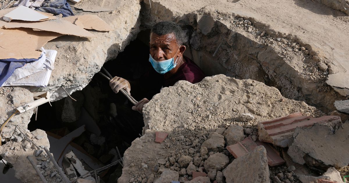 Aid worker describes situation in Colombia after earthquake: "Things are not good here"