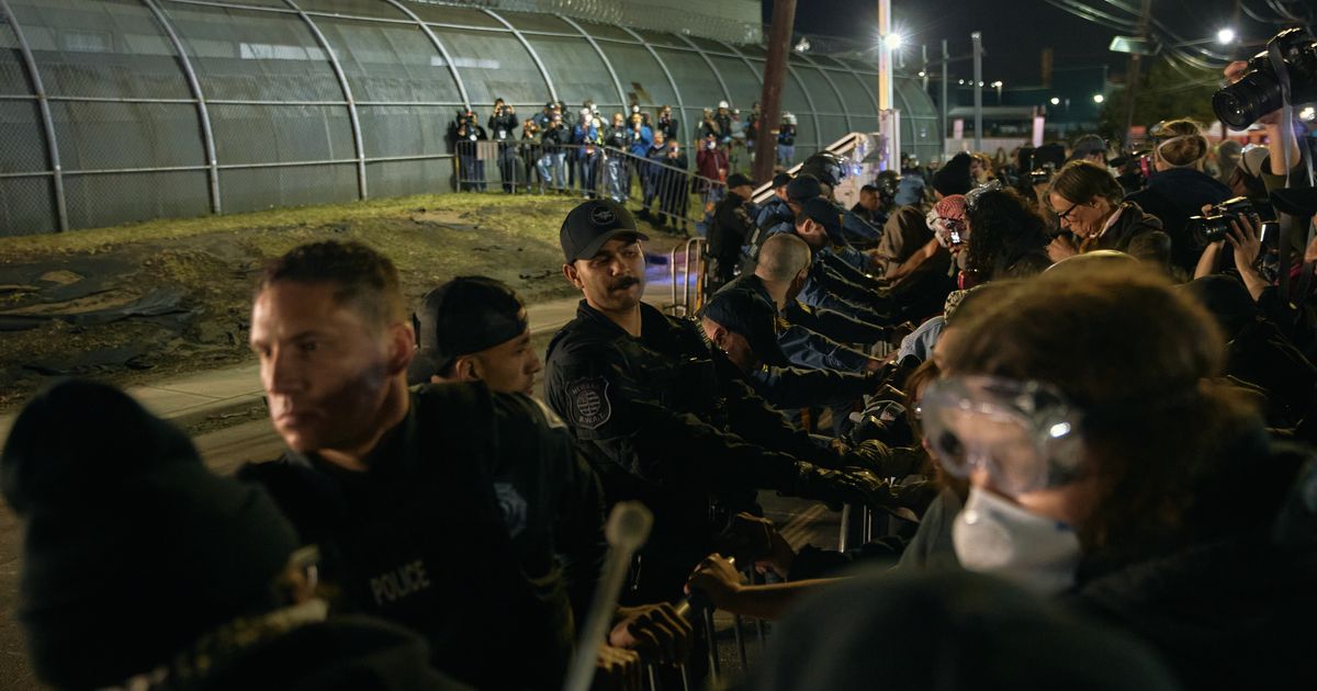 Family Demands Answers About Death of Immigrant Held at Detention Center - image 4
