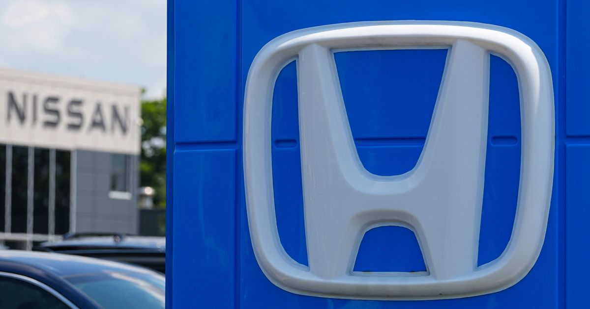 Japanese automakers Nissan and Honda agree to work together on software for cars