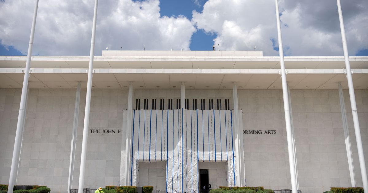 Kennedy Center board set to vote on whether to move forward with closure