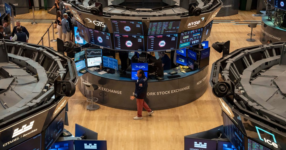 Wall Street week ahead: Home Depot and Walmart report earnings, minutes of Fed meeting are released