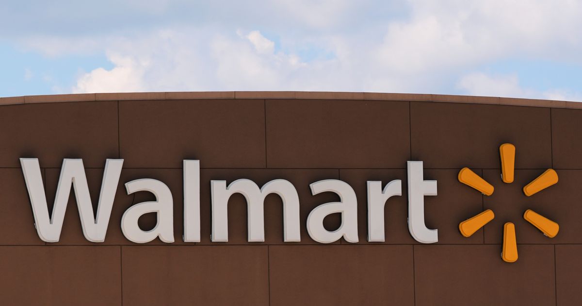 Walmart strong again in second quarter, but its outlook is reserved