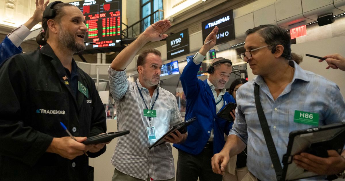 US futures little changed after US Treasury doubles bond buybacks