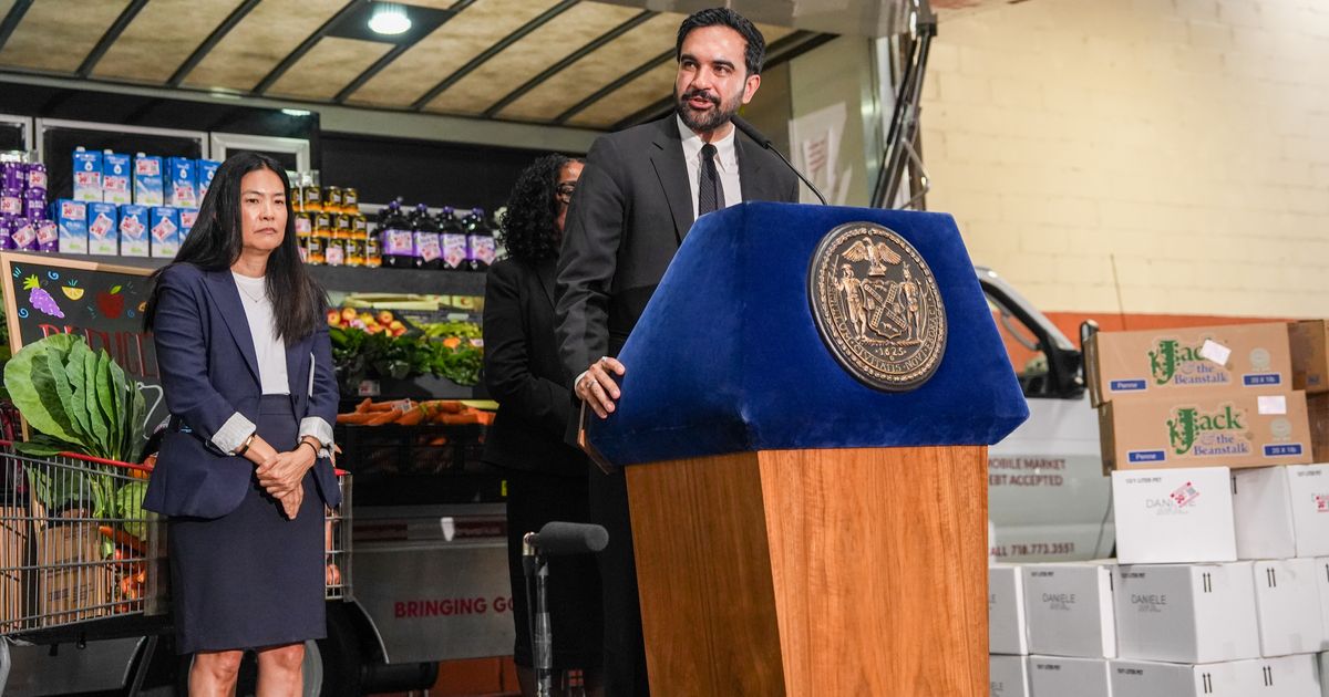 FACT FOCUS: No, you won’t need an ID to shop at city-owned grocery stores in New York City