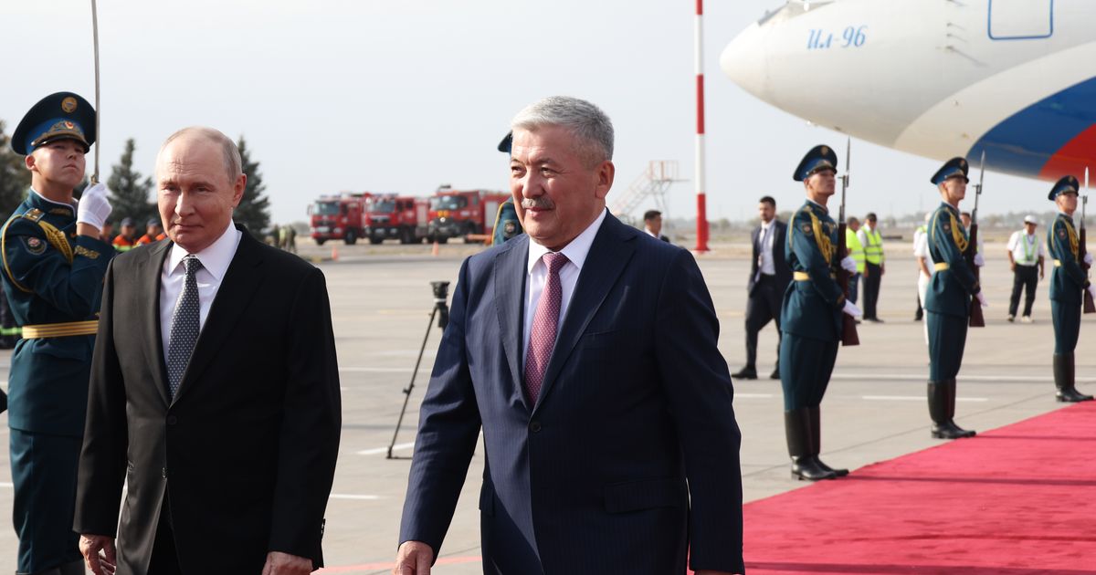 Leaders of China, Russia and India are among heads of state meeting to counter US influence