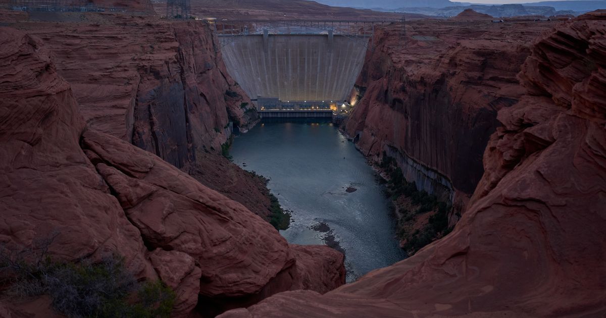 Federal officials announce water cuts as Colorado River supplies continue to plunge