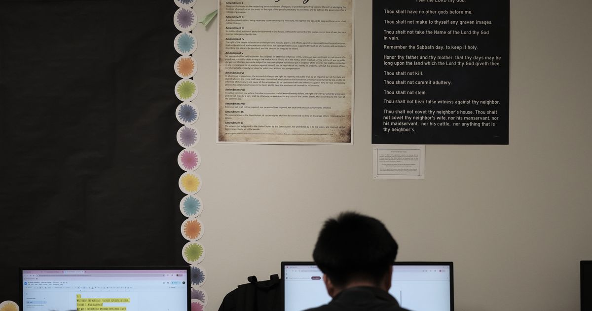 Supreme Court asked to hear case on Texas law requiring Ten Commandments in schools - image 1