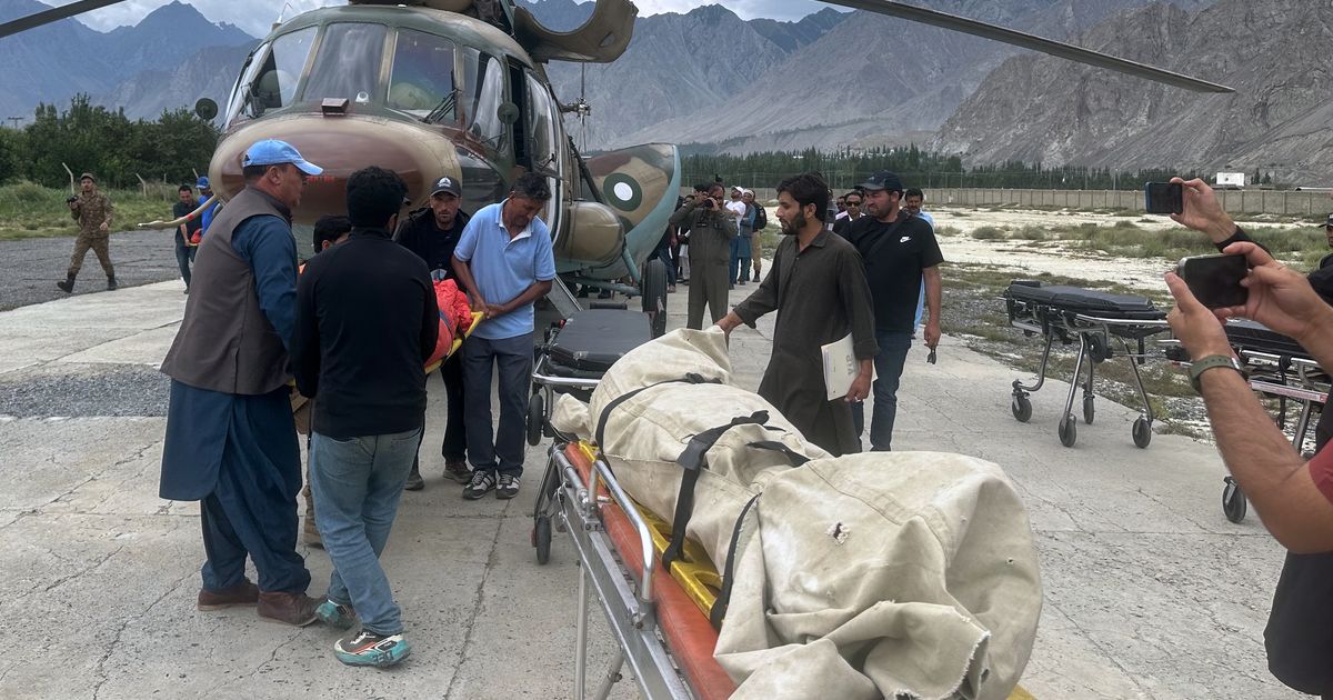 Pakistan army helicopters airlift bodies of famed climber Purja and 4 others killed in avalanche - image 2
