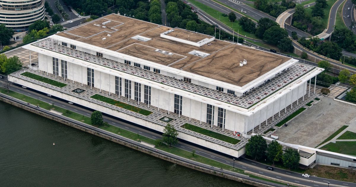Kennedy Center risks financial ruin without Trump’s name, Justice Department argues