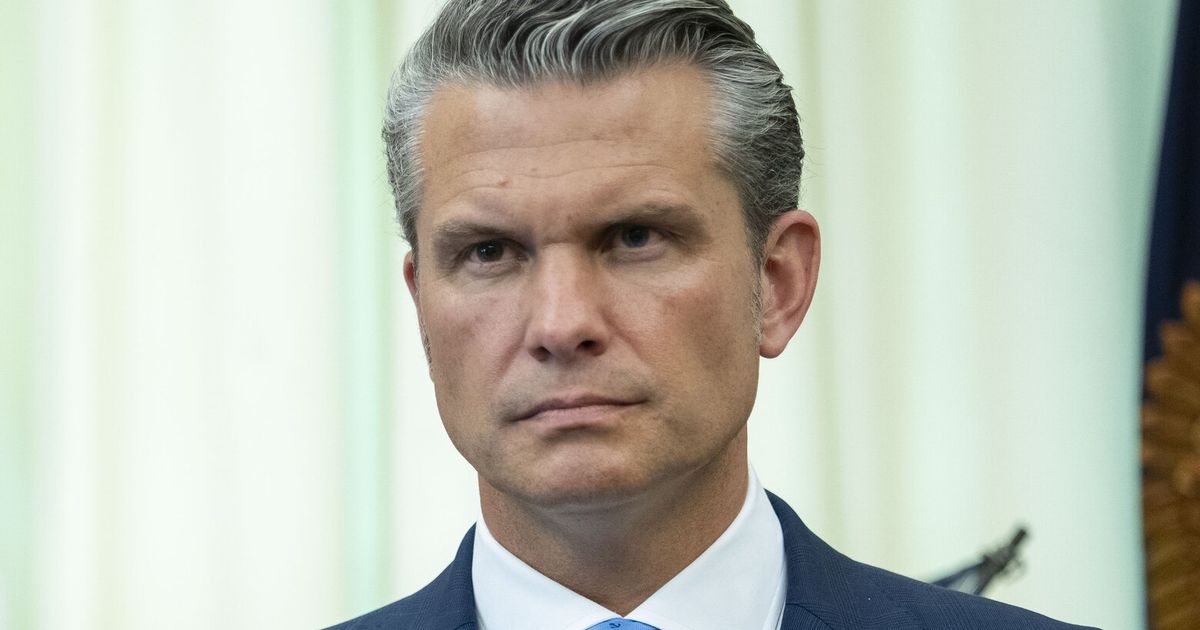 Hegseth targets 7 more officers as his frustrated Army secretary quits