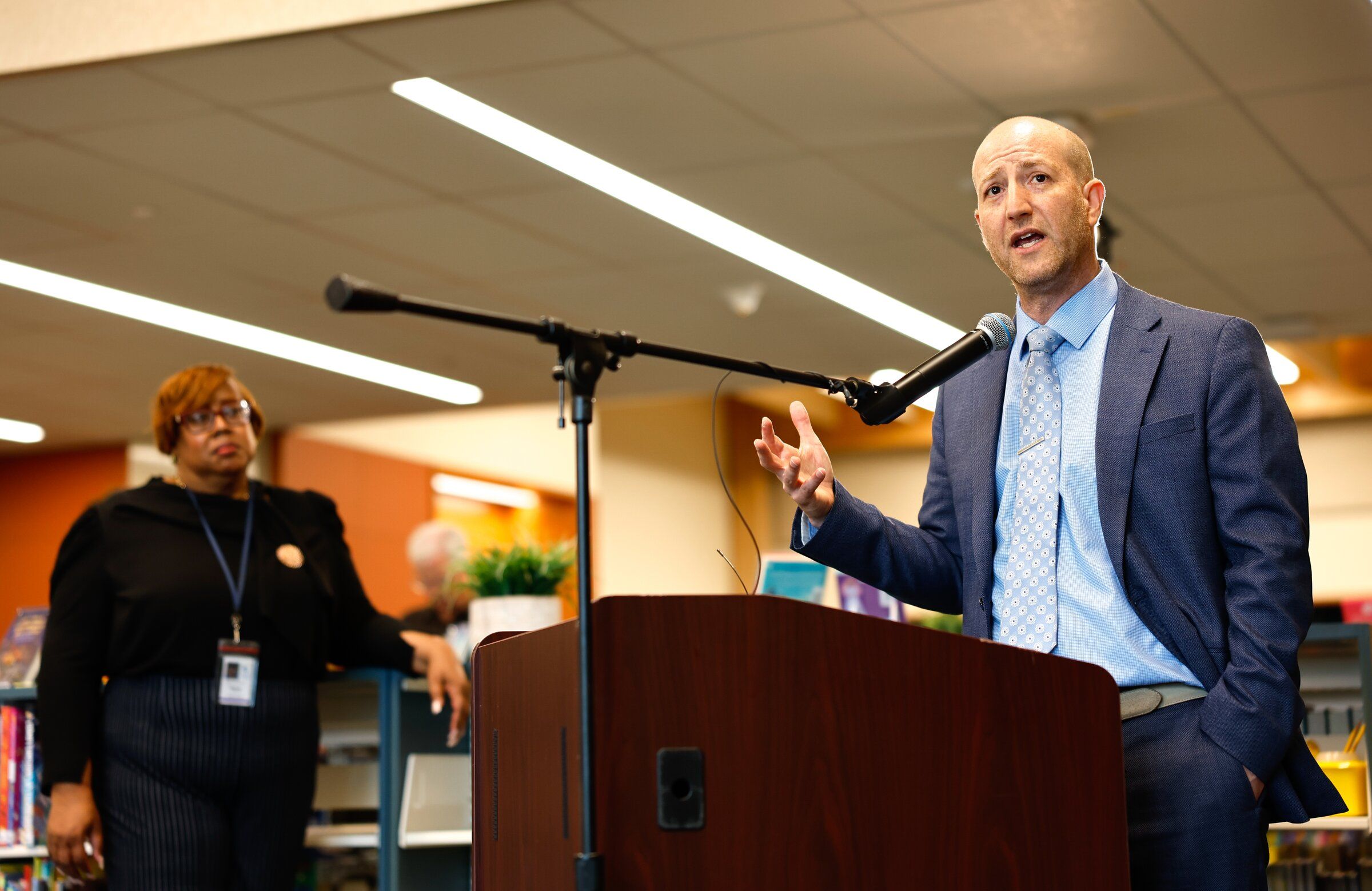 Seattle Public Schools Superintendent Ben Shuldiner speaks on the first day of school Wednesday at Alki Elementary School. At left is SPS Chief of Staff Beverly Redmond. (Karen Ducey / The Seattle Times)