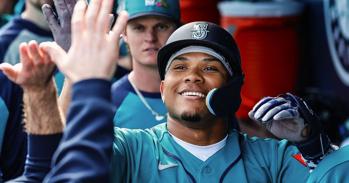 Michael Arroyo embraces position switch to open door for Mariners promotion