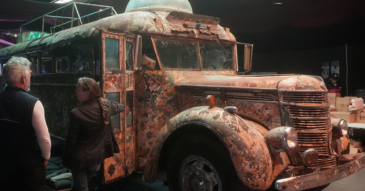 Psychedelic ‘Furthur’ bus rolls back into San Francisco for new Grateful Dead exhibit