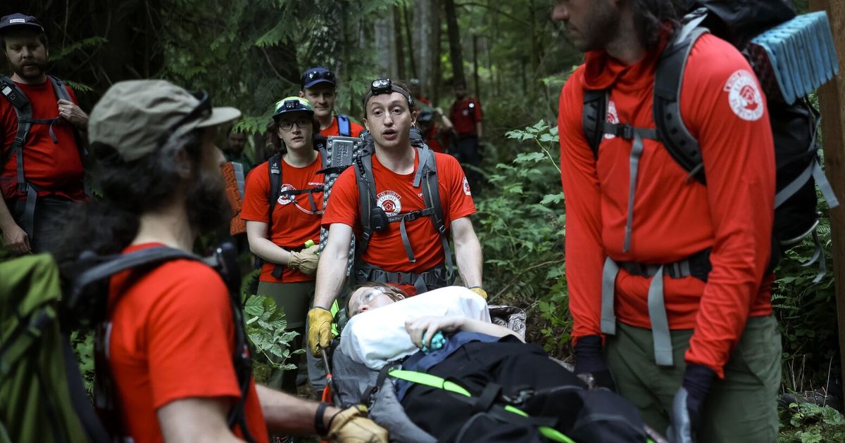 For King County search-and-rescue volunteers, saving lives is an addiction