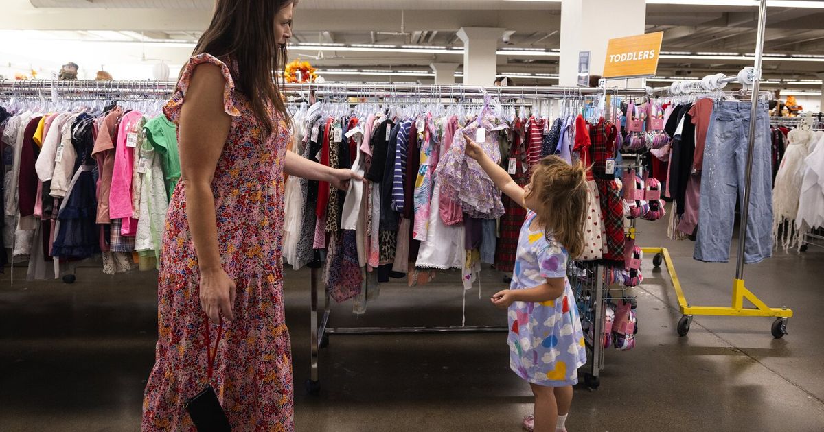 Can robots beat treasure hunters to keep Seattle-area Goodwill afloat?