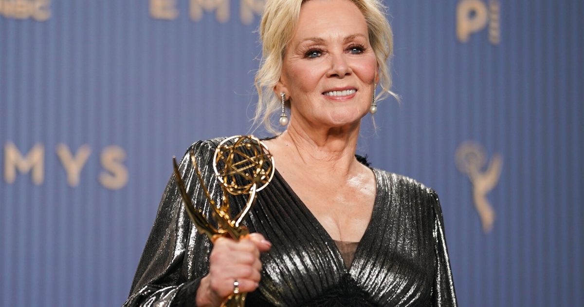 Jean Smart wins Emmy for lead actress in a comedy for ‘Hacks’ final season, tying record