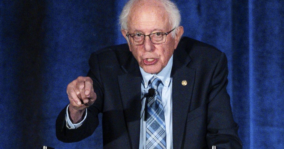 Steve Bannon and Bernie Sanders demand tighter controls on AI