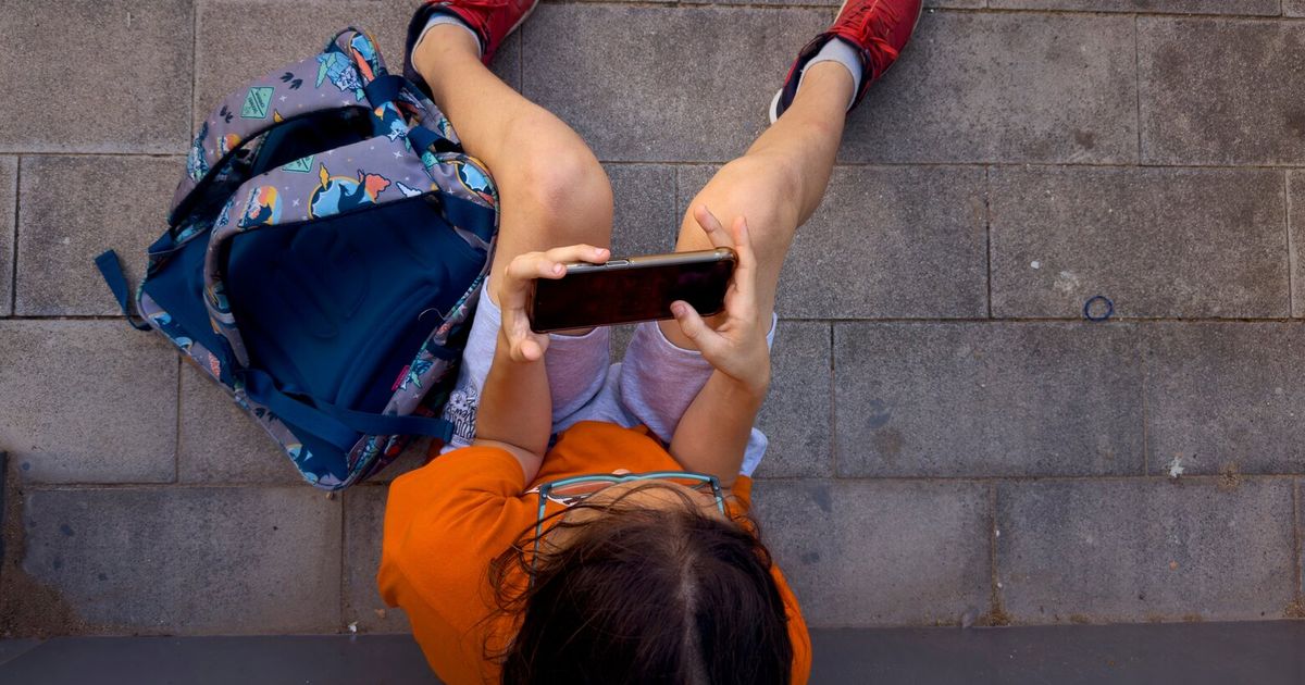 EU chief proposes bloc-wide social media ban for kids under 13