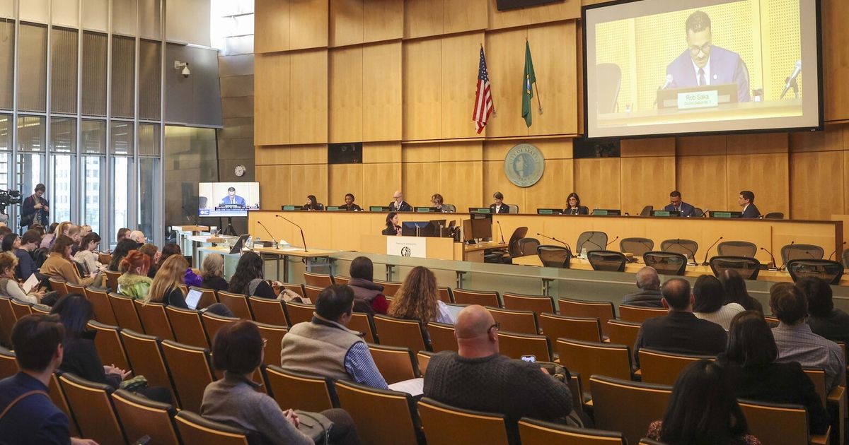 Seattle bans discrimination against polyamorous, nonmonogamous people