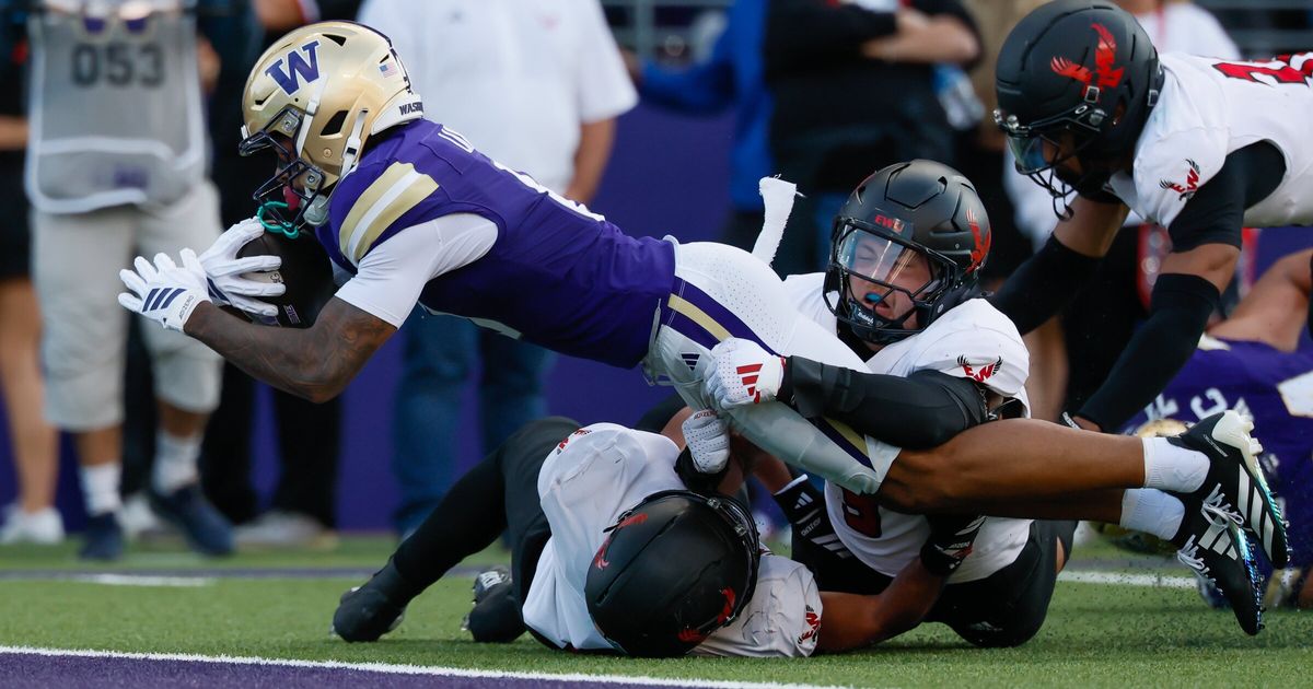 Huskies' offense finally breaks out in win over Eastern Washington