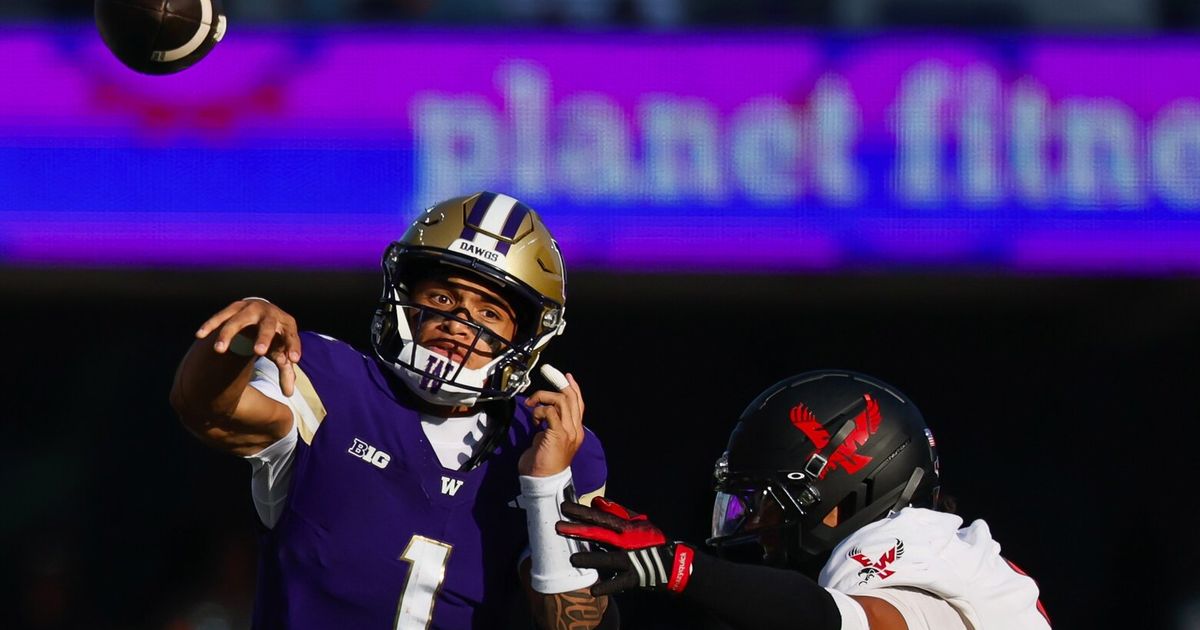 Demond Williams Jr. jump starts UW Huskies’ offense vs. Eastern Washington