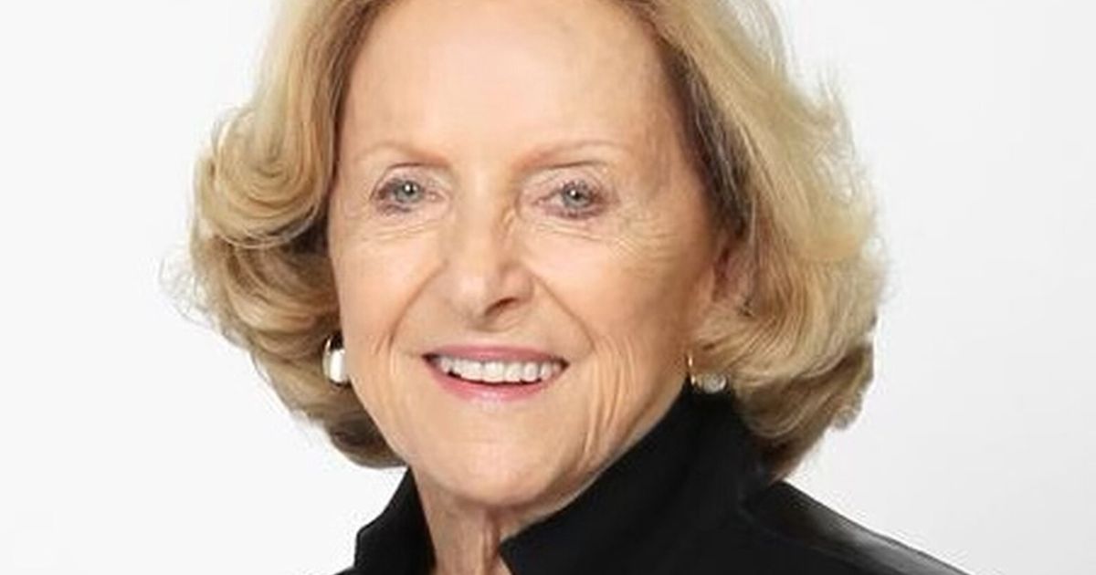 Faye Sarkowsky, Seattle philanthropist who helped establish Seahawks, dies