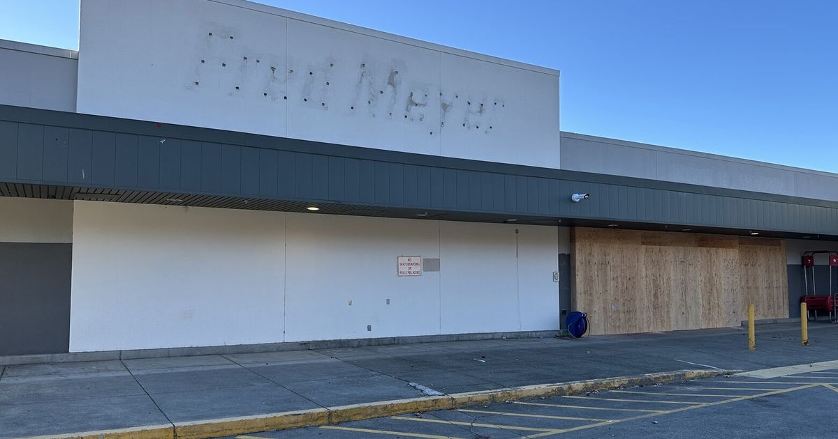 Shuttered Lake City Fred Meyer could have new buyer
