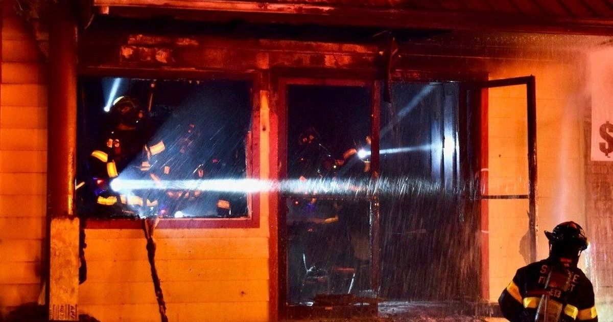 Georgetown pho restaurant closed after fire; 2 residents displaced