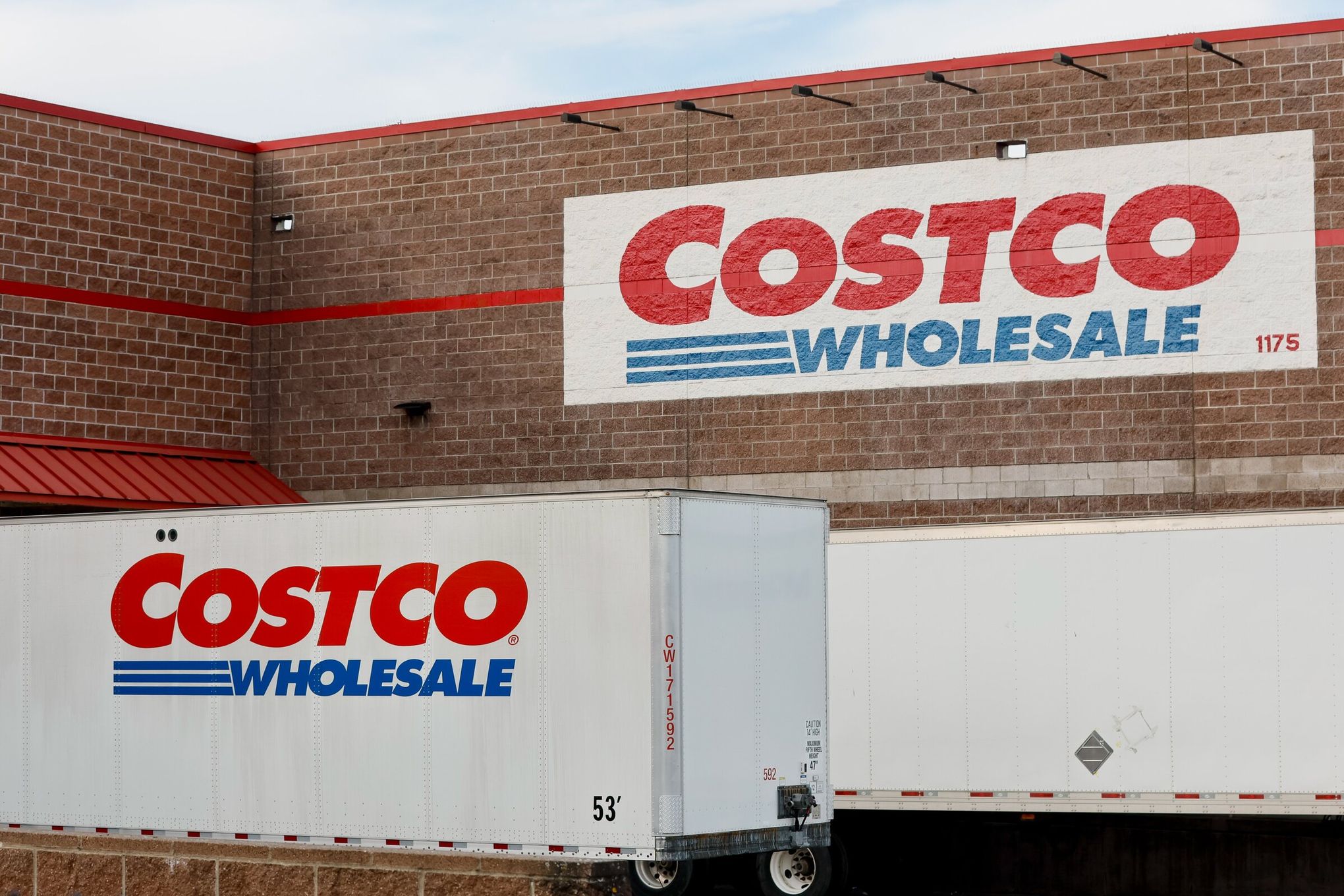 Costco's $184M Tariff Refund Signals Major Price Reductions | Seller Competitive Pressure Ahead