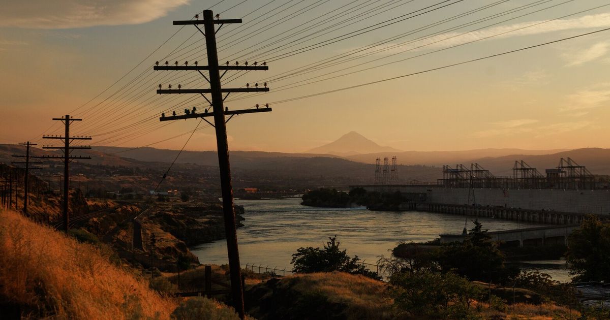 After failed Columbia dam deal, BPA seeks electricity rate hike