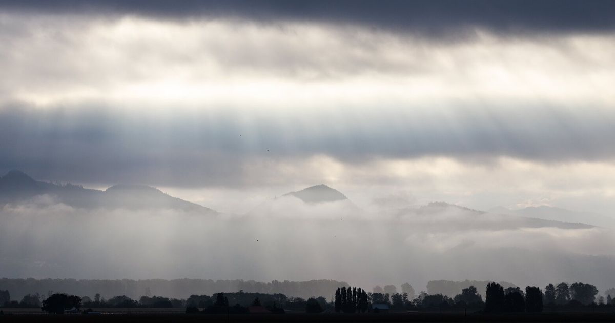 Seattle weather: Steady rain, gusty winds, last 7 p.m. sunset of 2026