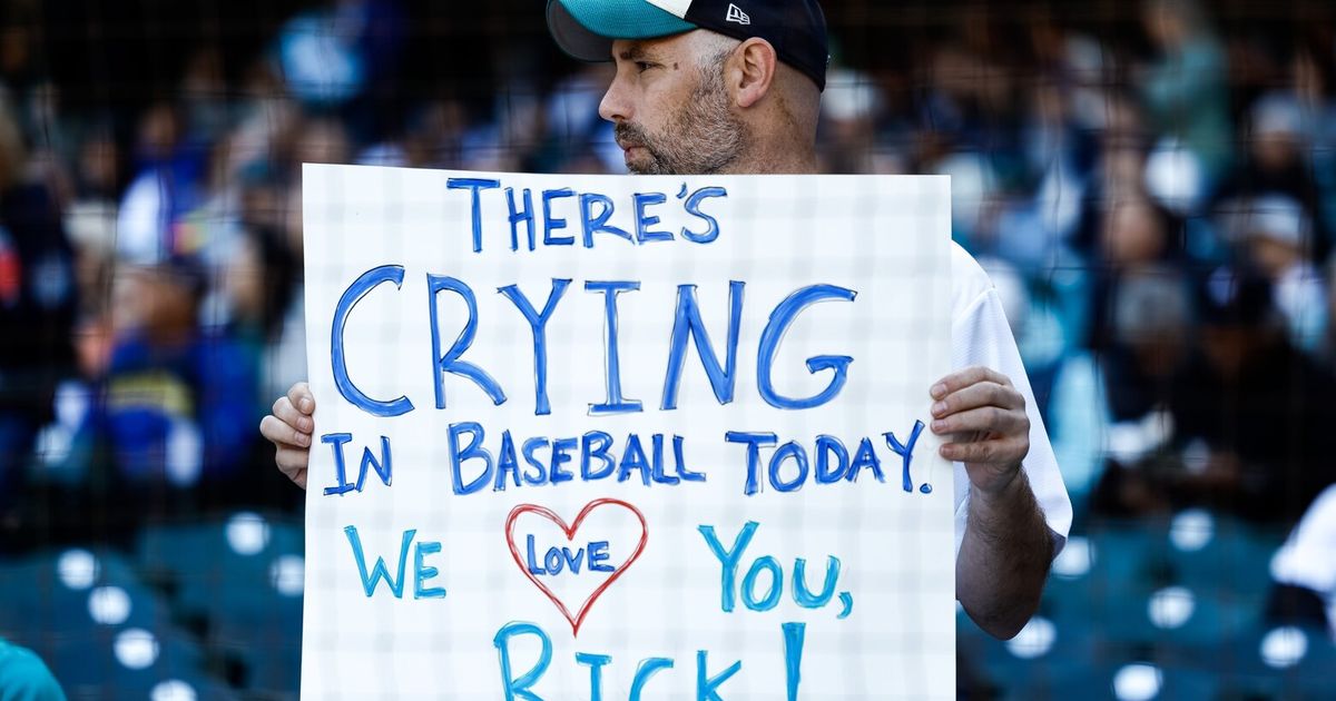 Rick Rizzs, J.P. Crawford get emotional send-off in Mariners’ final game