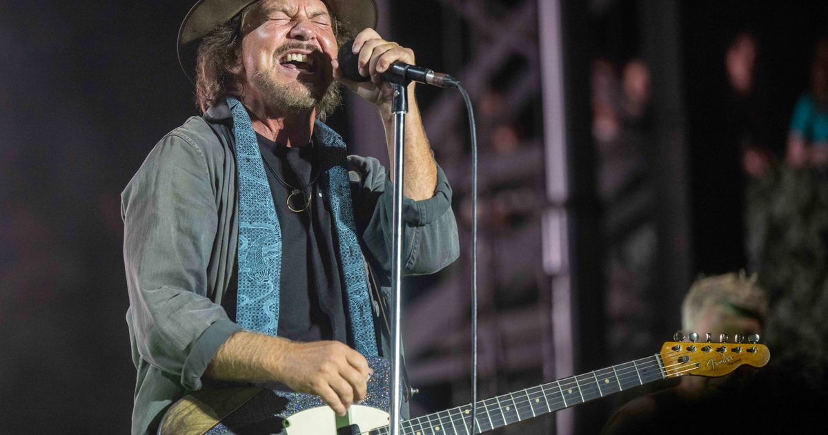Pearl Jam surprises with a set featuring new drummer at Ohana
