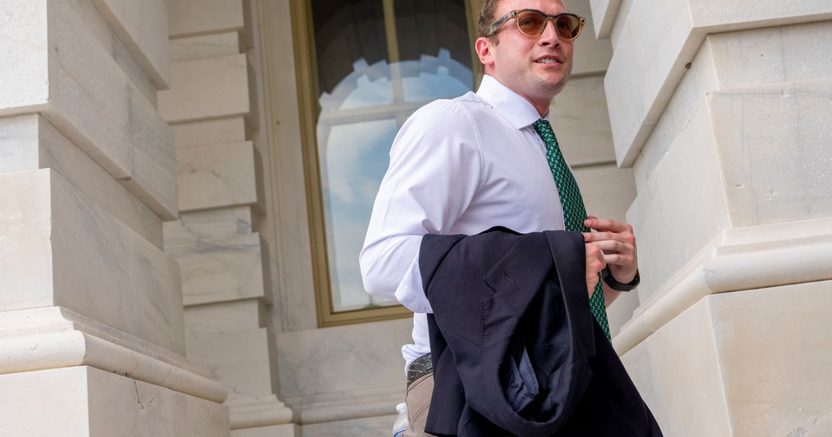 As midterms approach, Republicans find there is no escape from Trump