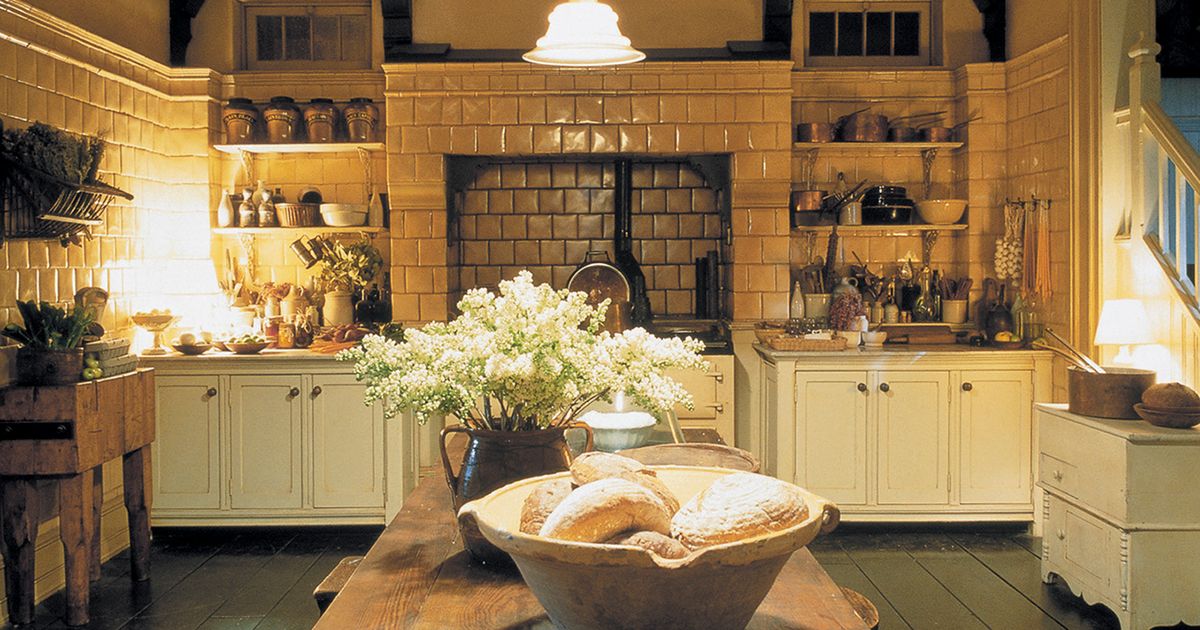 How to get the witchy, botanical ‘Practical Magic’ look at home