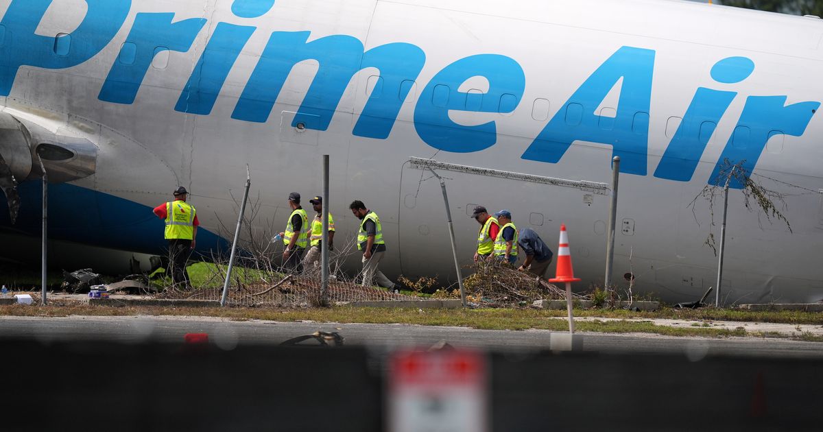 A pilot of the Amazon cargo plane that careened off Miami runway warned it was coming in too fast