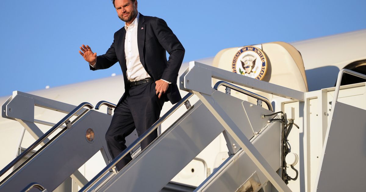 JD Vance returns to Iowa as Senate and governor races heat up