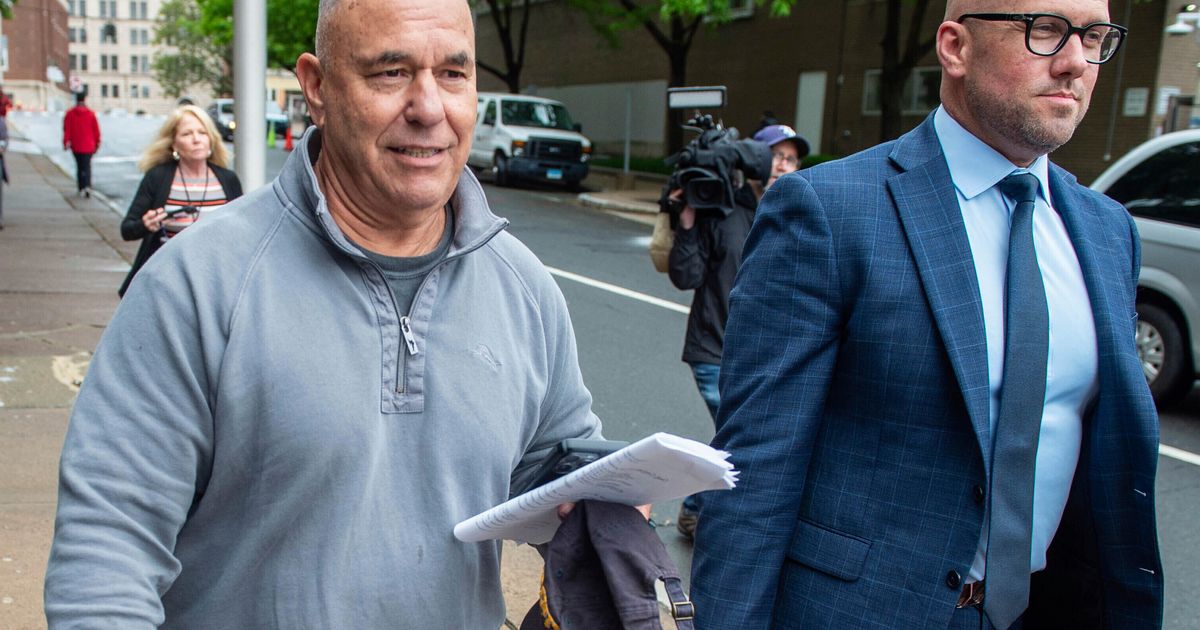 Ex-Connecticut official flees to Greece before sentencing for corruption