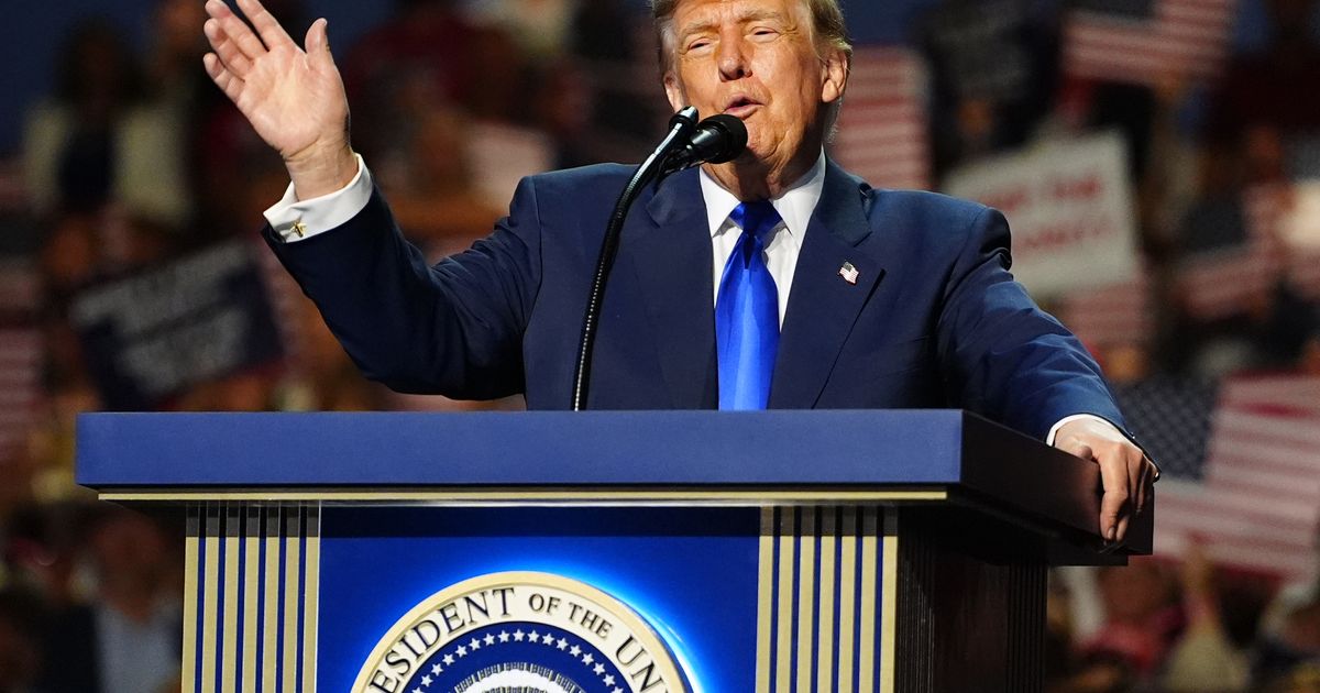 Trump promises $500 Obamacare rebate checks for 1M enrollees in 30 states