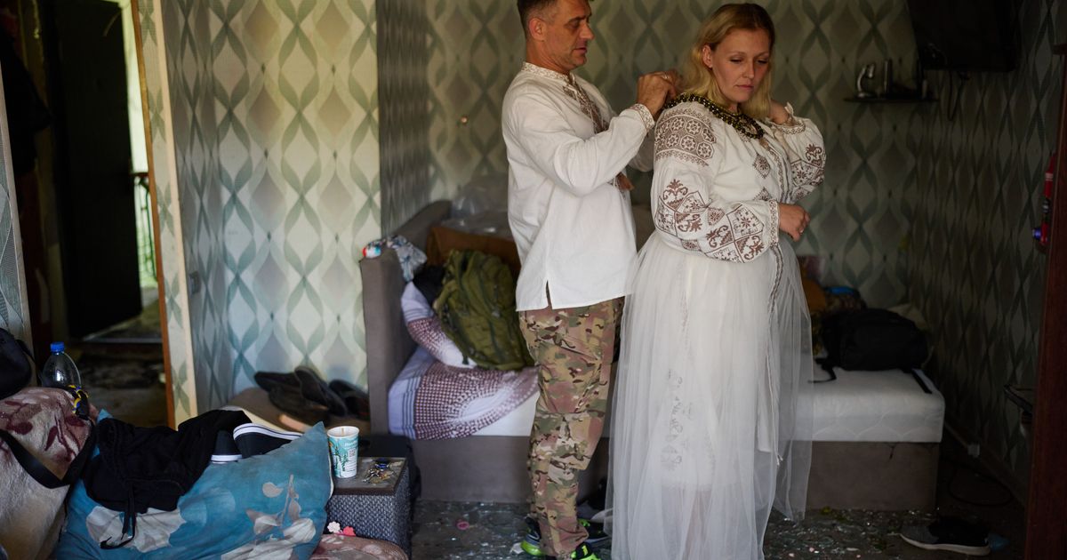 Hours after a Russian attack destroys their home, a Ukrainian couple marries anyway