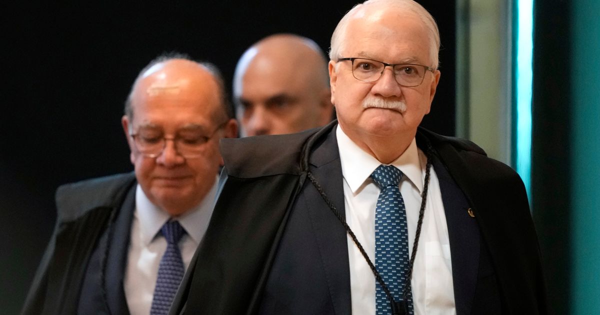 Brazilian Supreme Court justices at odds as election and probe into failed bank loom