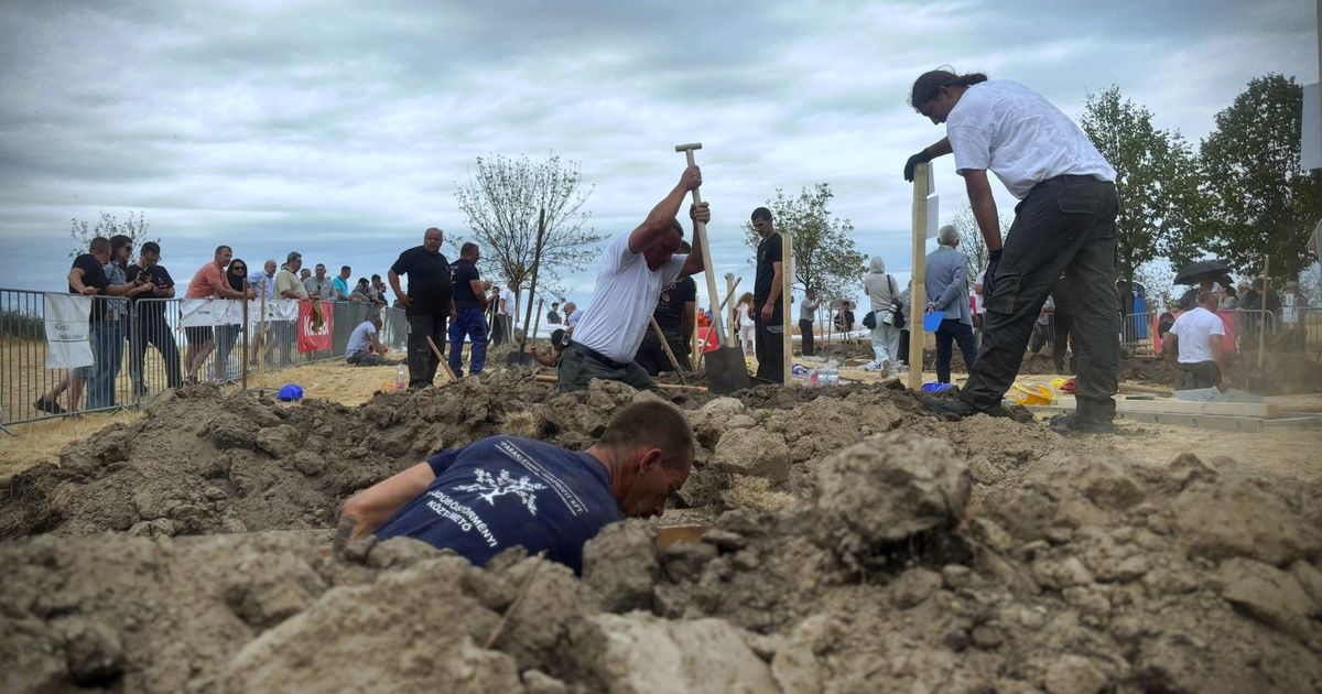 Competitors dig deep in Hungarian grave-digging contest