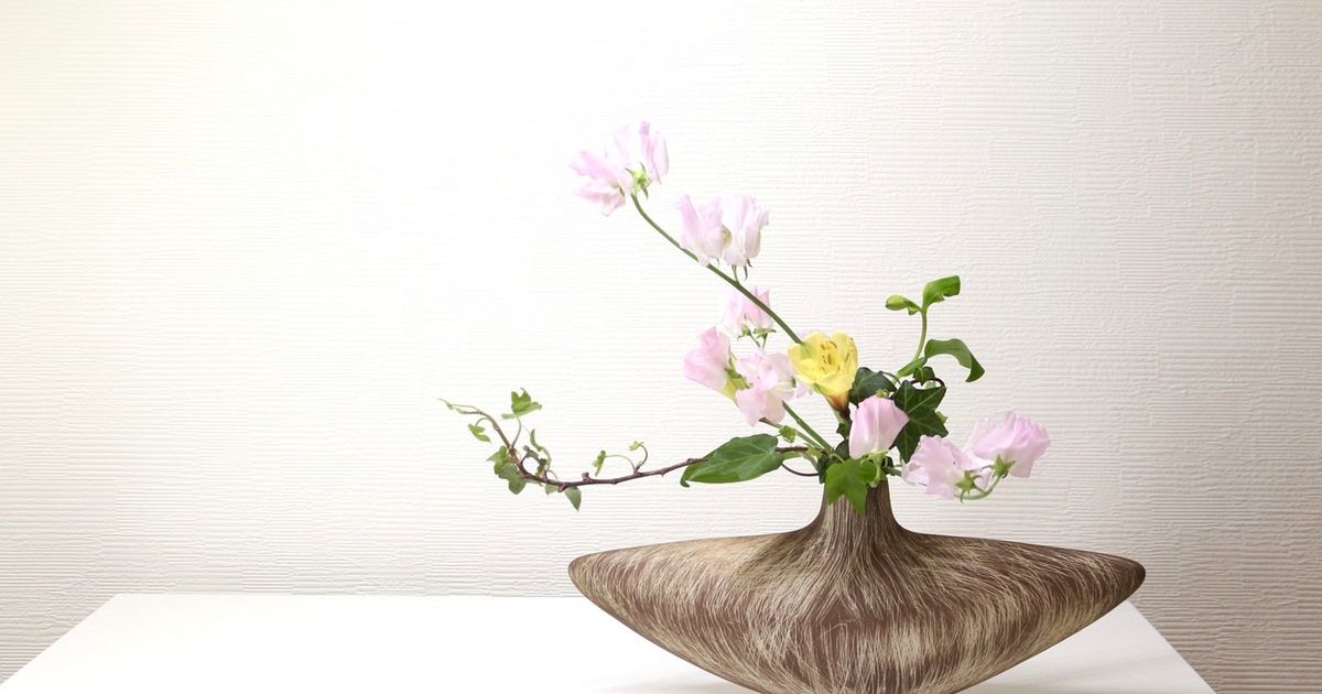 The centuries-old Japanese art of ikebana draws those seeking calm