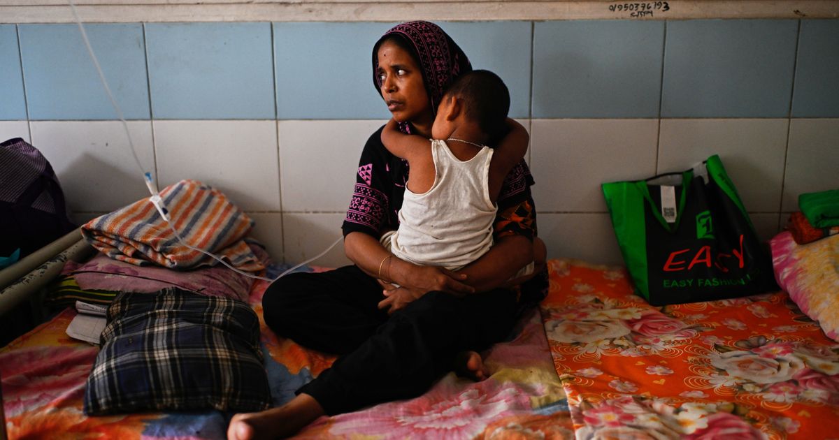 Suspected measles cases kill nearly 1,000 as Bangladesh struggles to contain outbreak