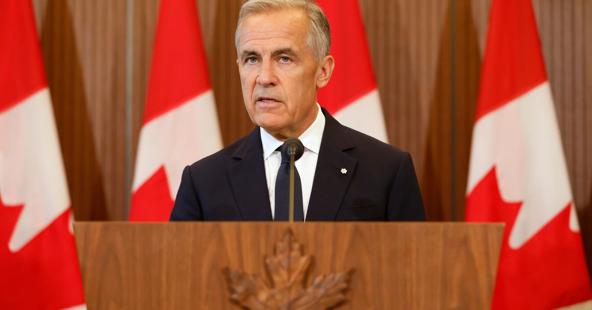 FACT FOCUS: Trump claims US banks cannot operate in Canada. That’s not true