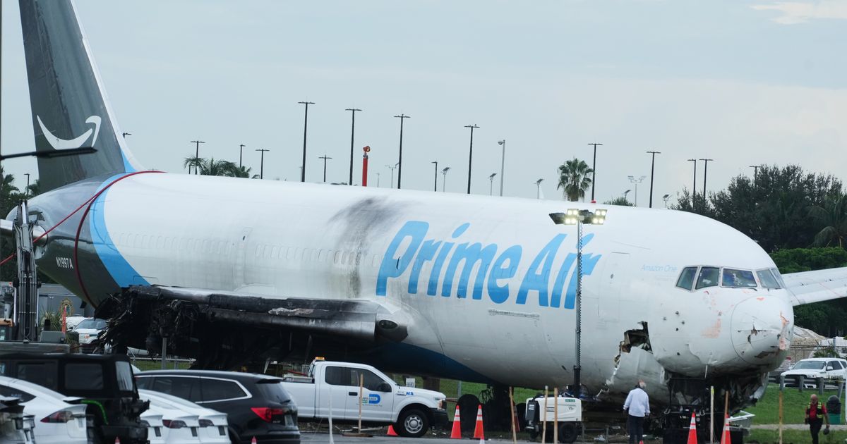 Amazon suspends use of 21 Air, the cargo carrier whose plane careened off Miami runway and killed 5